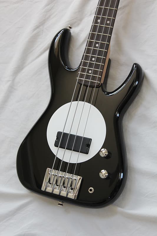 Fleabass Model 32 Junior Short Scale Flea Signature 4 String Bass