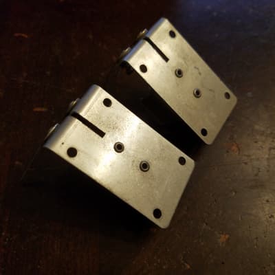 Keystone Pair (2) 9V battery holder retainer connector Heavy Duty 1970s - all metal image 4