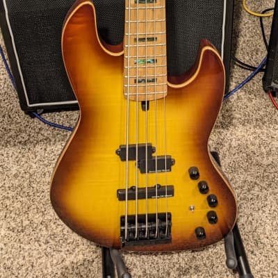 IYV 5-String Jazz Bass - Active PJ Pickups Flame Maple Top