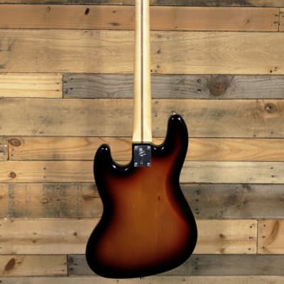 Fender Player Fretless Jazz Bass 3-Color  Sunburst image 5