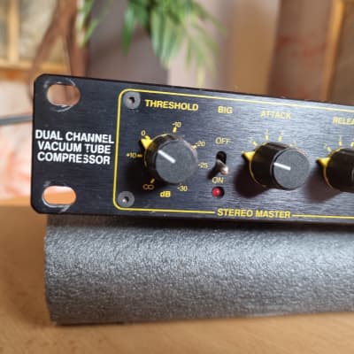 Drawmer 1968 ME Mercenary Edition Stereo Compressor image 6