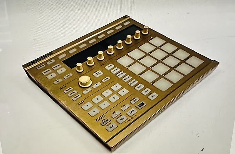 Native Instruments Maschine MkII Limited Edition Gold