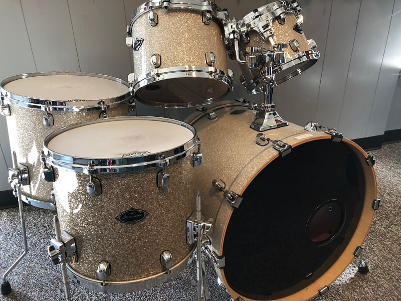 TAMA Starclassic Performer B/B タムセット Tama Starclassic Performer B/B 6 Piece Drum Set – HomeStore