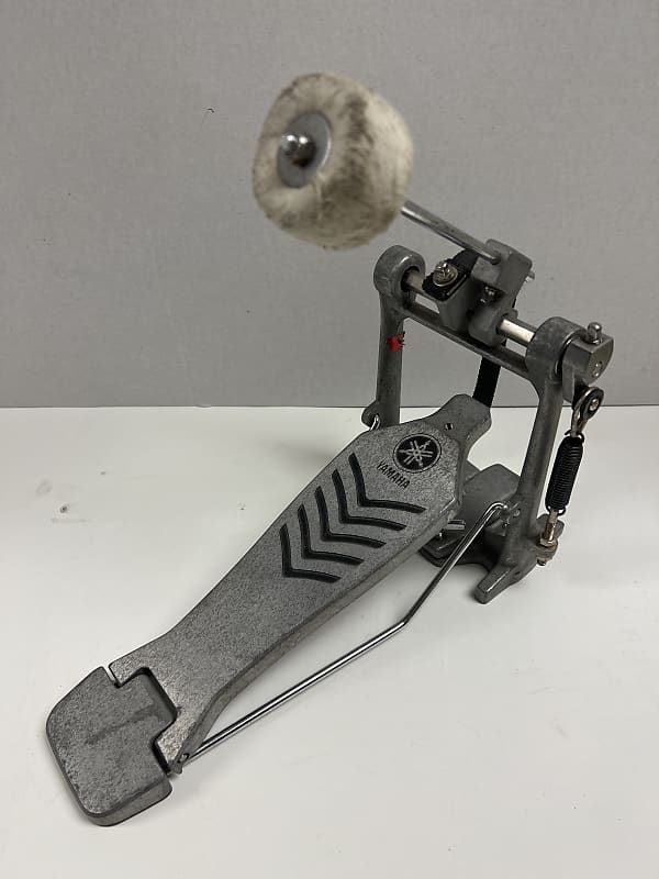 Yamaha FP6110A Single Bass Kick Drum Pedal Strap Driven Reverb