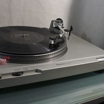 Platine vinyle Technics SL-D2 Direct Drive Automatic Turntable + cellule Numark image 2