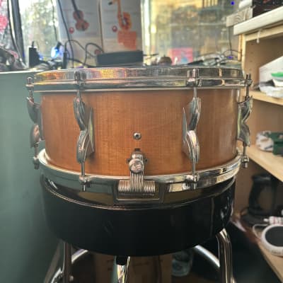 Premier 1962 Royal Ace 5.5”-14” Birch Snare Drum with Modern-Vintage Aquarian heads, WITH CASE image 3