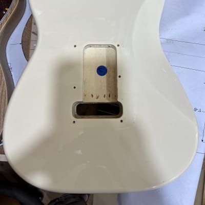 Fender Stratocaster MIM 2000's - White image 5