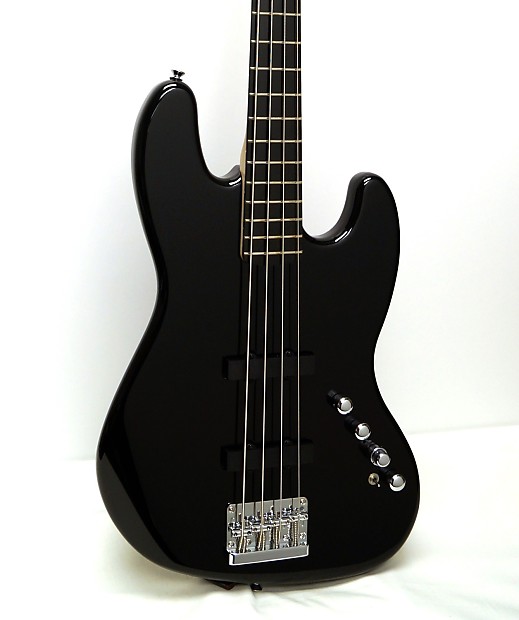 Squier Deluxe Jazz Bass IV Active 4-String Electric Bass - Black