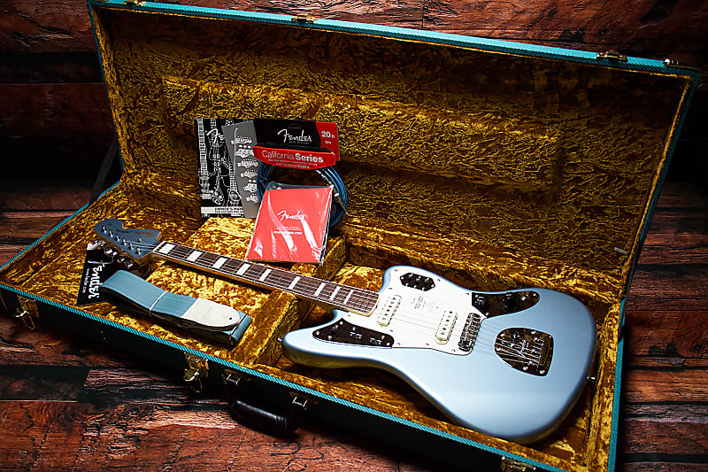 Fender Traditional II Late 60s Jaguar Made in Japan  2023 -  Ice Blue Metallic image 1