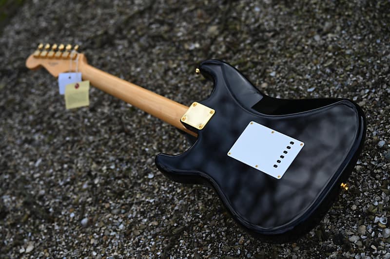 Fender FSR Made in Japan Traditional II 60s Stratocaster