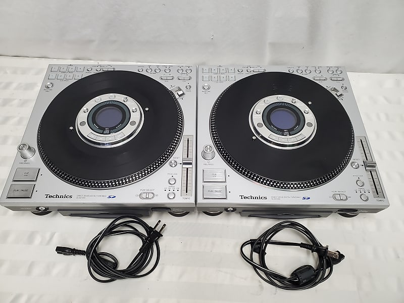 TECHNICS SL-DZ1200 DIGITAL DJ CD PLAYER/TURNTABLE PAIR #2891 GOOD