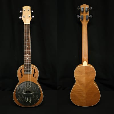 Gold Tone ResoMaple Concert-Scale Curly Maple Resonator Ukulele with Gig Bag image 2