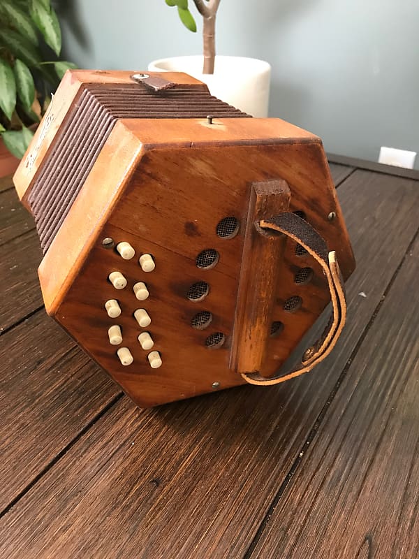 Frontalini concertina deals