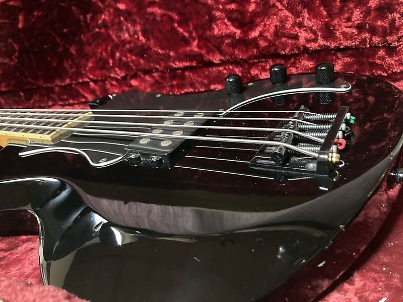 Grassroots G-VP-46B Viper Bass Black Electric Bass Guitar Used