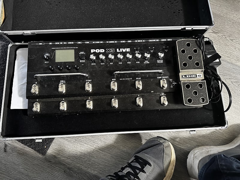 Line 6 POD X3 Live Multi-Effect and Amp Modeler | Reverb Canada