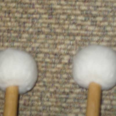 one pair new old stock (with packaging) Vic Firth T3 American Custom TIMPANI - STACCATO MALLETS (Medium hard for rhythmic articulation) Head material / color: Felt / White -- Handle Material: Hickory (or maybe Rock Maple) from 2019 image 15