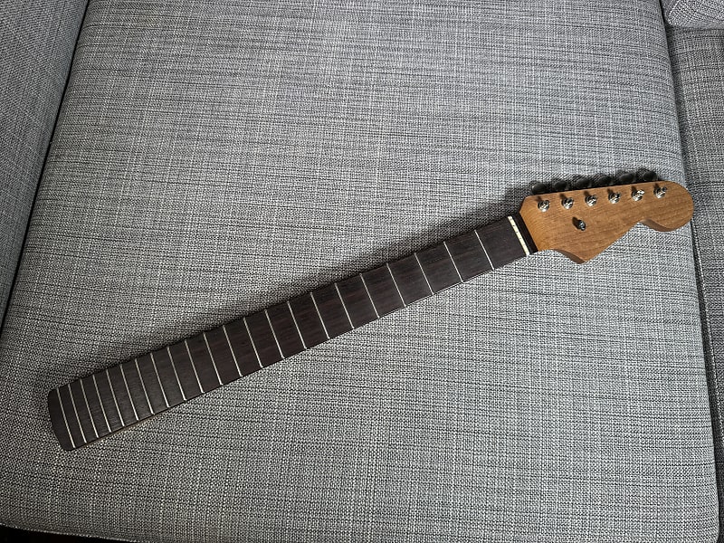 Warmoth Flamed Maple Mustang Parts