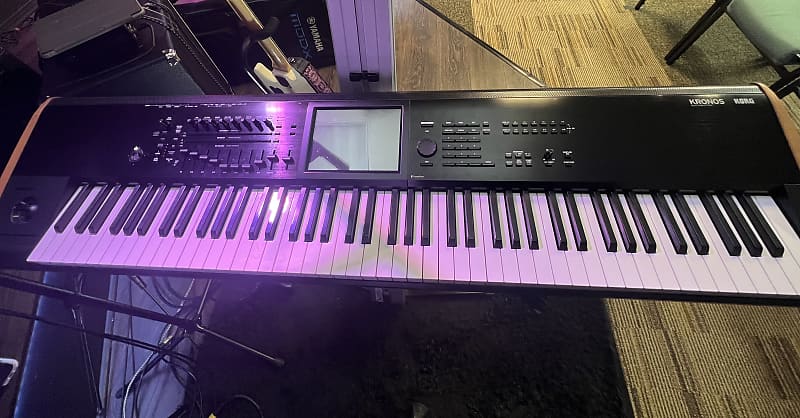 Korg KRONOS 2 88-Key Digital Synthesizer Workstation