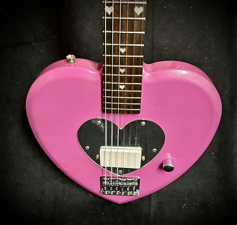 Daisy Rock Heartbreaker - Pink | Reverb