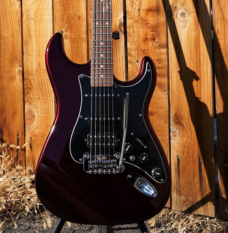 Guitare Electrique gaucher G&L FD-LEGHB-RBY-R-L - Legacy HB - Fullerton  Deluxe Legacy HB Ruby Red, touche palissandre