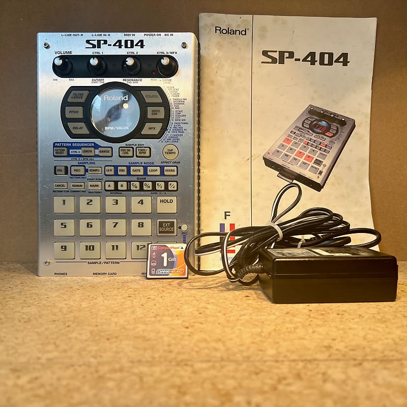 低価最新品Roland sp-404 サンプラー DJ機材