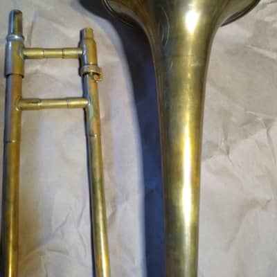 Unbranded Brass Tenor Trombone Lacquered Brass, no case image 5