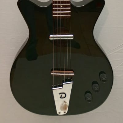 Danelectro Convertible, almost new. Cool tones! Local only, w/bag for sale