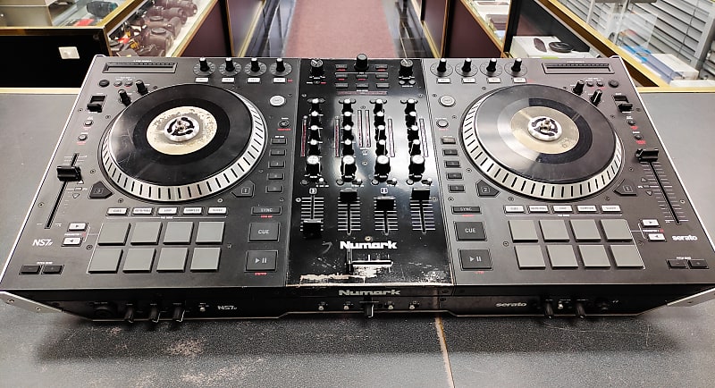Numark NS7 II 2010s Turntable - Black image 1
