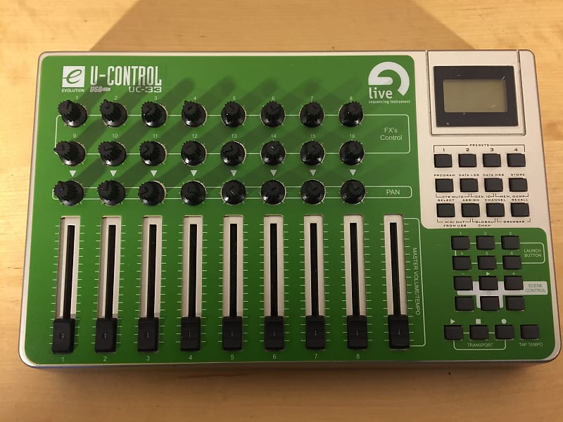 Evolution U-Control UC-33 Midi Controller + Overlays | Reverb