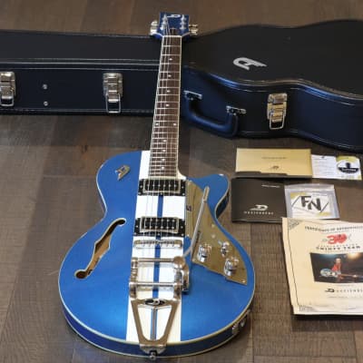 MINTY! 2017 Duesenberg Alliance Series Heartbreakers 30 Year Anniversary Mike Campbell Signature Blue/ White Pinstripes + COA OHSC for sale