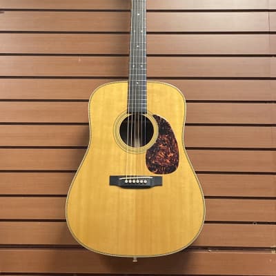 Martin HD-28V in Natural 2009 w/OHSC for sale
