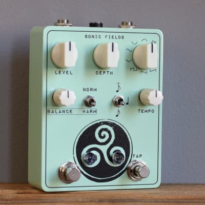 Sonic Fields Holy Tremity tremolo image 3