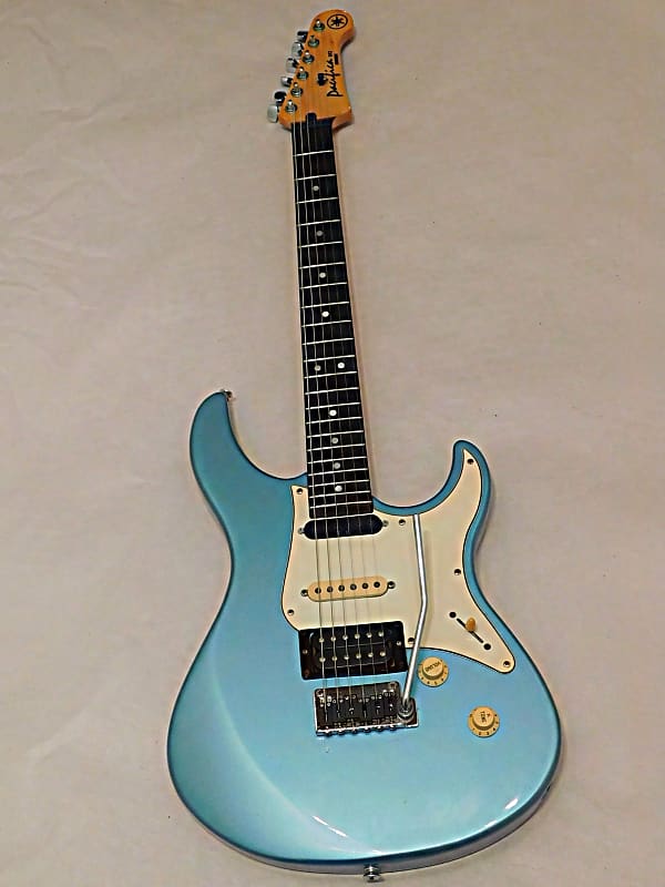 Yamaha Pacifica 912 Electric Guitar Made in Taiwan 1990 1990 Gloss Light  Blue