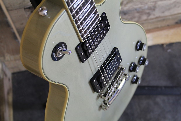 タイムセール❣️Epiphone Les Paul Custom PRO TVS タイムセール❣️Epiphone Les Paul CUSTOM PRO TVS