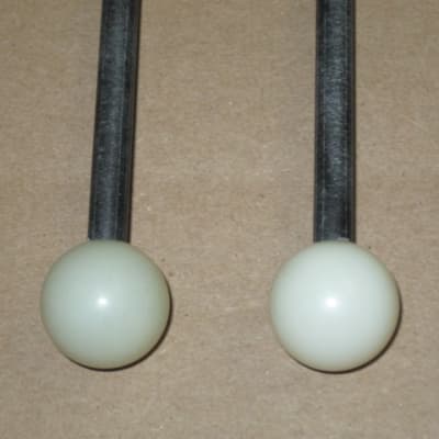 one (new old stock) pair Gambal Manufacturing GPN (UG13GPNXX) Bells, Xylophone Percussive Keyboard MALLETS, 1 inch White Hard Acrylic Ball Heads with Black Synthetic Shafts, with original packaging - from 1990s - early 2000s image 7