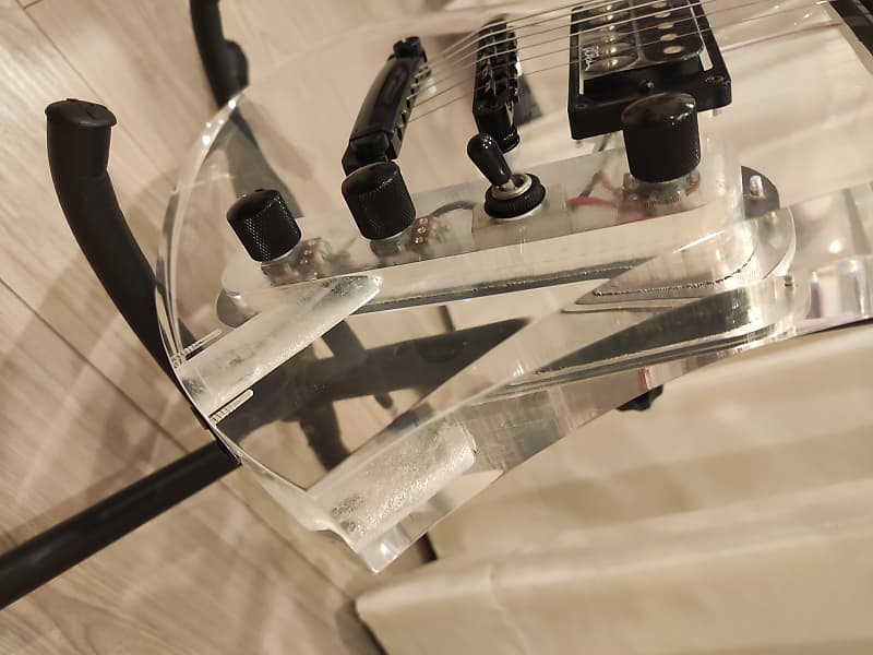 B.C. Rich SE Limited Edition Acrylic Mockingbird Ice 2016