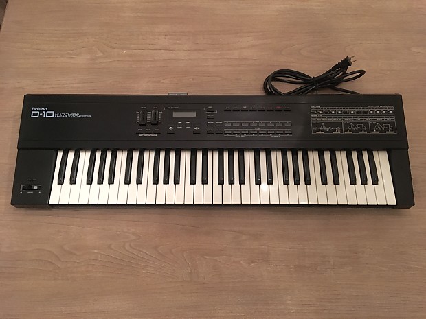 ROLAND D-10 マルチティンバー シンセサイザー Roland D-10