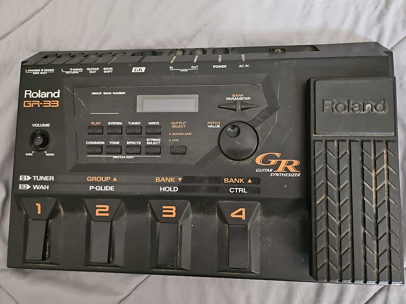 Roland GR-33