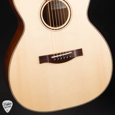 Santa Cruz OM Custom - Old Growth German Spruce & Ancient Kauri 2024 image 6