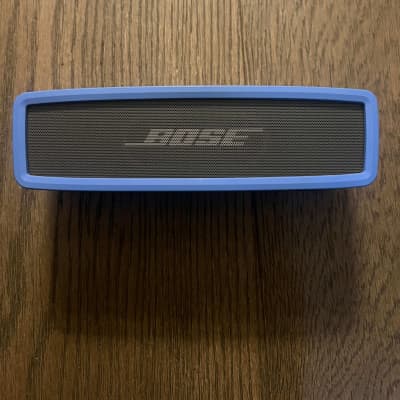 Bose SoundLink mini II with extra image 4