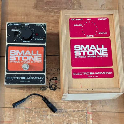 Electro-Harmonix Small Stone EH4800 Phase Shifter | Reverb