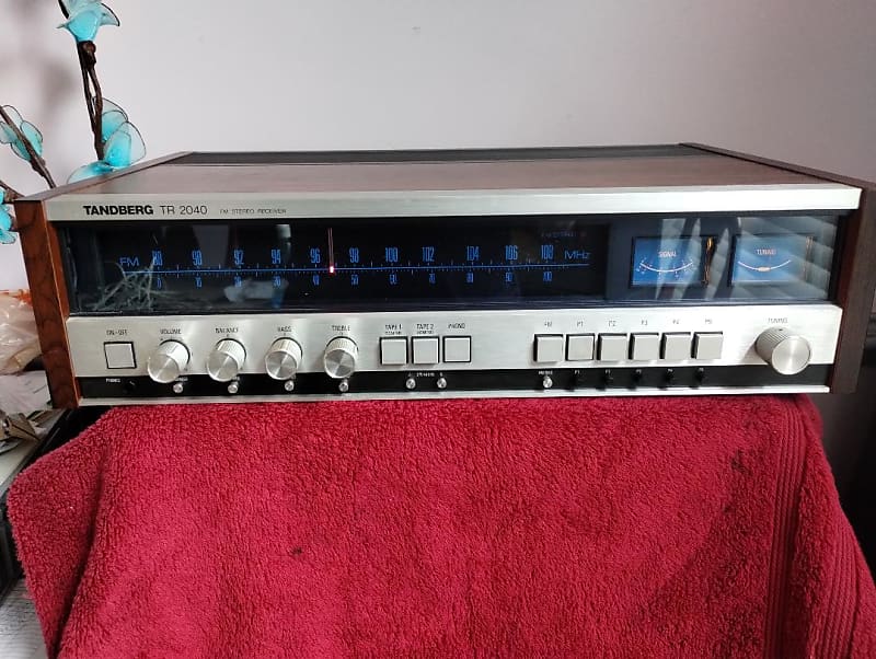 Tandberg TR2040 receiver in excellent condition - 1980&#039;s  			