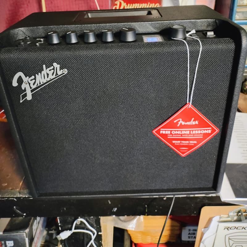 Fender BXR-25, combo bass amp | Reverb