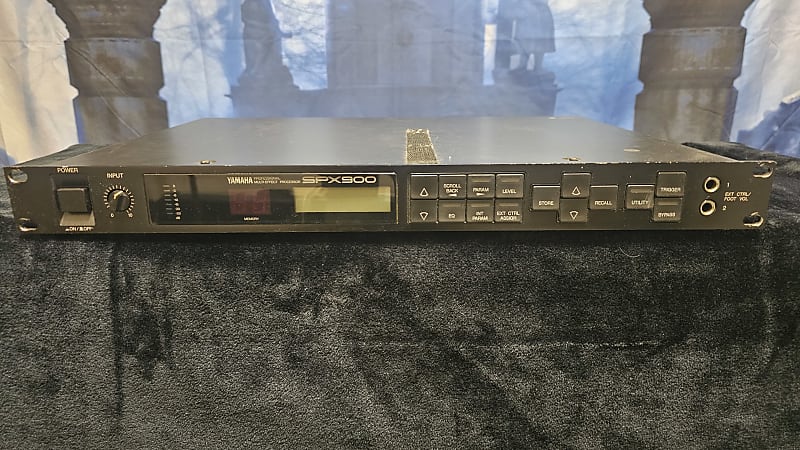 YAMAHA ヤマハ SPX900 Yamaha SPX900 Professional Multi-Effect Processor | Reverb