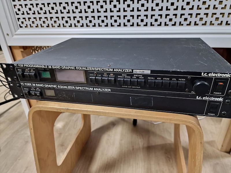 TC Electronic 1128 graphic equalizer / spectrum analyzer 80's Reverb