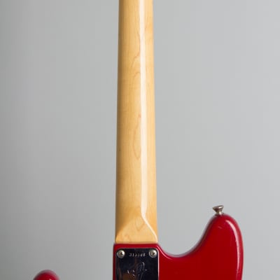 Fender  Musicmaster Solid Body Electric Guitar (1971), ser. #313168, black chipboard case. image 9