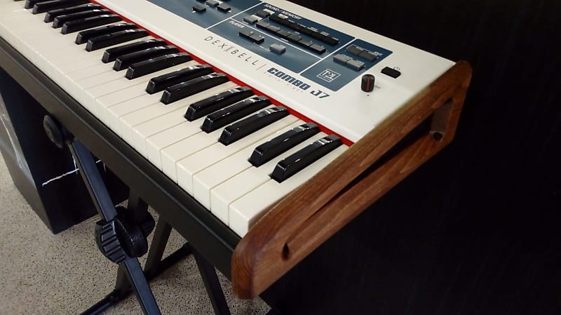 Dexibell Combo J7 Organ | B Stock image 1