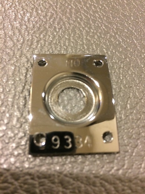 REDUCED Rickenbacker Genuine Rickenbacker Jack Plate 1997 Chrome