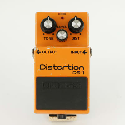 Boss DS-1 Distortion (s/n 325700, Black Label, Made in Japan) for sale
