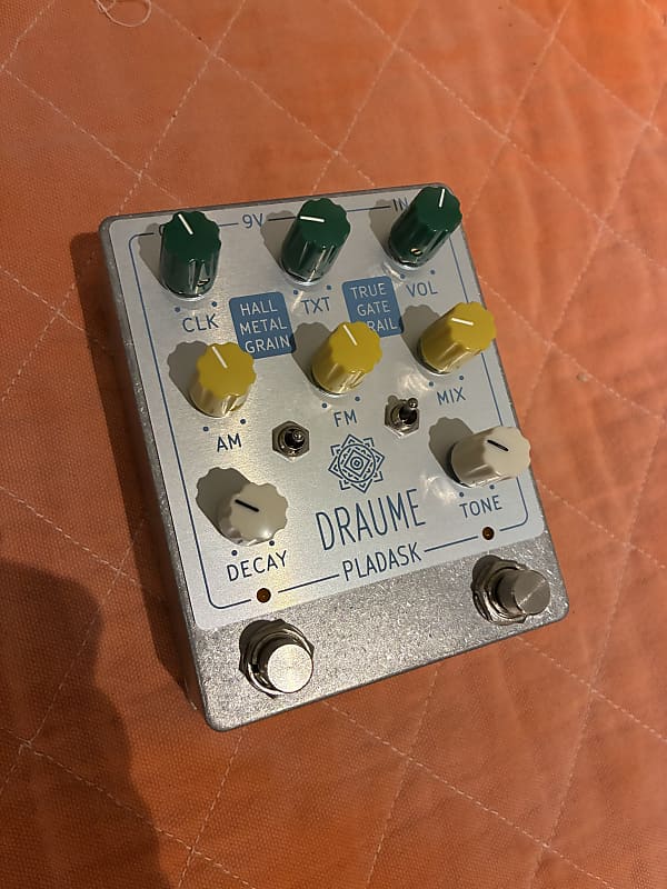 Pladask Elektrisk Draume V2